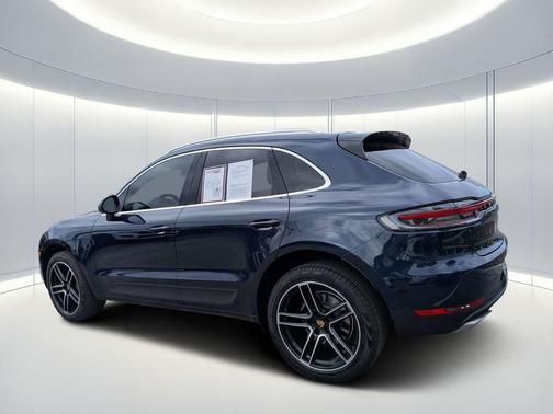 Blue 2021 Porsche Macan Macan S
