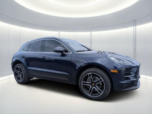 Blue 2021 Porsche Macan Macan S