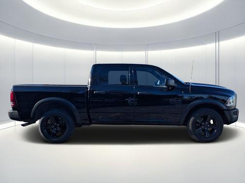 2024 RAM 1500 Classic Warlock Crew Cab 4x4 5'7' Box