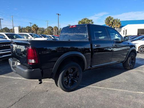 2024 RAM 1500 Classic Warlock Crew Cab 4x4 5'7' Box