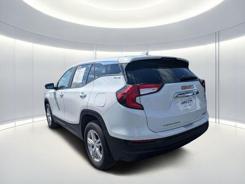 Summit White 2024 GMC Terrain SLE