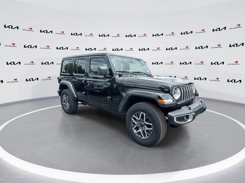 Black Clearcoat 2025 Jeep Wrangler Sahara