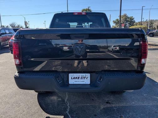 2024 RAM 1500 Classic Warlock Crew Cab 4x4 5'7' Box