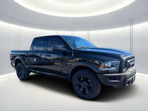 2024 RAM 1500 Classic Warlock Crew Cab 4x4 5'7' Box