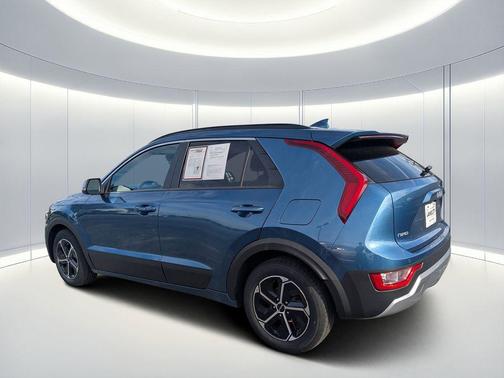 2023 Kia Niro Plug-In Hybrid EX