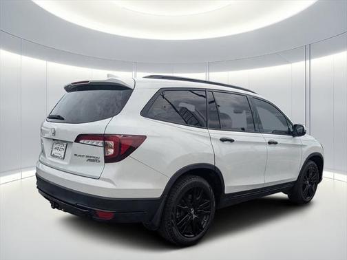2021 Honda Pilot AWD Black Edition