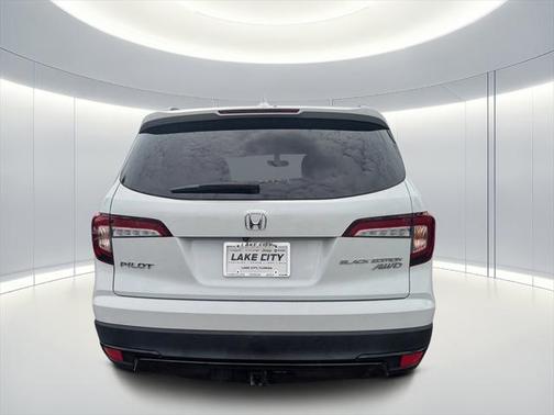 2021 Honda Pilot AWD Black Edition