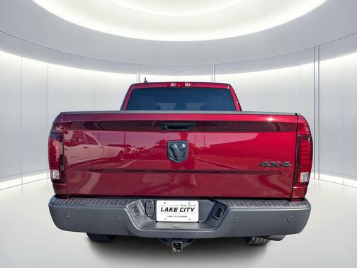 2024 RAM 1500 Classic Warlock Crew Cab 4x4 5'7' Box