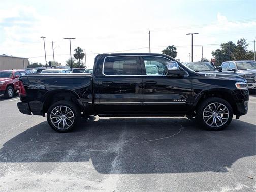 2025 RAM 1500 ST