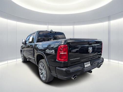 2025 RAM 1500 ST