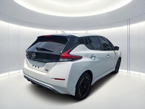 2025 Nissan Leaf SV PLUS