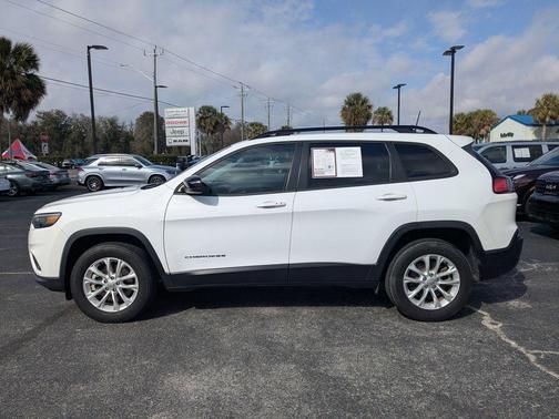 2022 Jeep Cherokee Latitude Lux