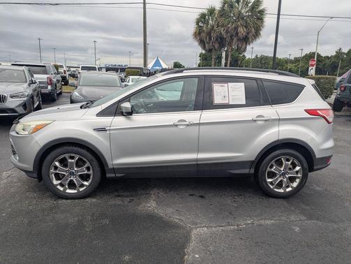 INGOT SILVER 2016 Ford Escape SE