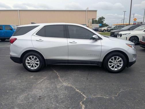 Silver Ice Metallic 2020 Chevrolet Equinox 1LT