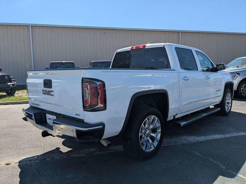 Summit White 2017 GMC Sierra 1500 SLT