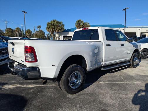 2024 RAM 3500 Big Horn Crew Cab 4x4 8' Box