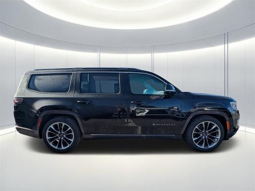 2022 Jeep Wagoneer Series III 4x4