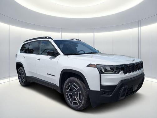 Bright White Clearcoat 2026 Jeep Cherokee Laredo 4x4