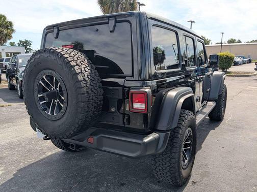 Black Clearcoat 2024 Jeep Wrangler Willys