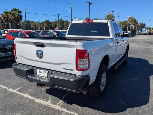 2019 RAM 3500 Tradesman Crew Cab 4x4 6'4' Box