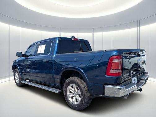 Patriot Blue Pearlcoat 2022 RAM 1500 Laramie