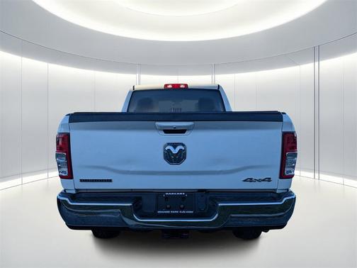 2020 RAM 2500 Big Horn Crew Cab 4X4 6'4' Box