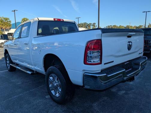 2020 RAM 2500 Big Horn Crew Cab 4X4 6'4' Box