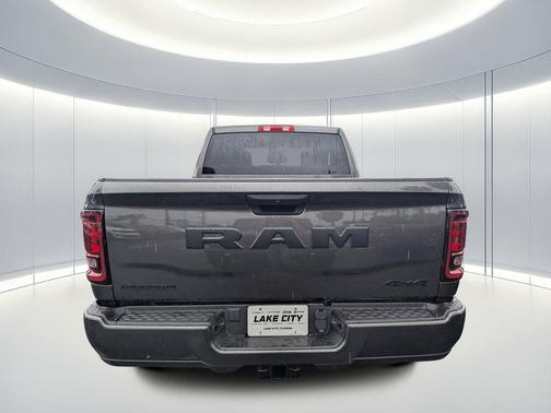 Granite Crystal Metallic Clearcoat 2026 RAM 2500 Big Horn Crew Cab 4x4 6'4' Box