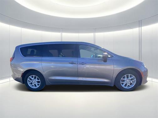 2017 Chrysler Pacifica LX