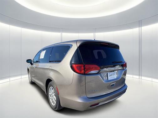 2017 Chrysler Pacifica LX