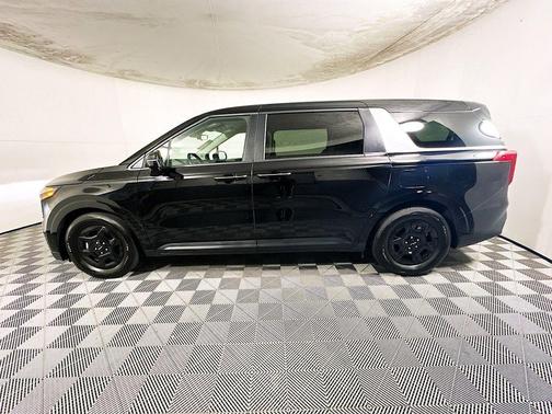 Aurora Black 2025 Kia Carnival LXS