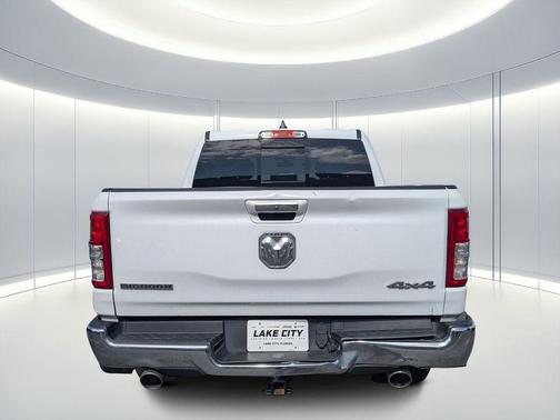 Bright White Clearcoat 2020 RAM 1500 Big Horn/Lone Star