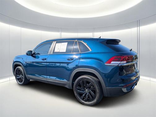 2022 Volkswagen Atlas Cross Sport 3.6L V6 SE w/Technology