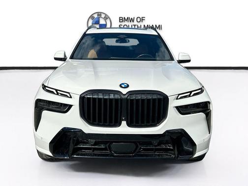 Alpine White 2023 BMW X7 xDrive40i