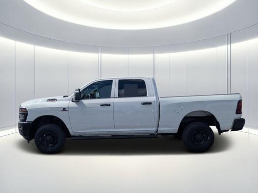 2026 RAM 2500 Tradesman Crew Cab 4x4 6'4' Box
