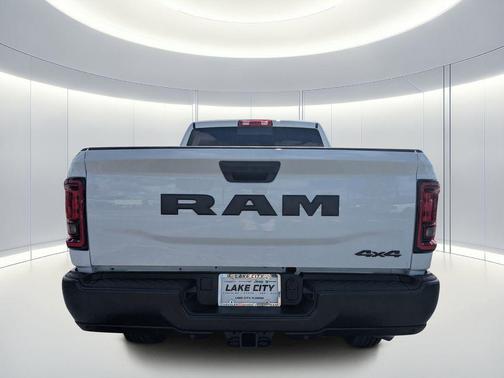 2026 RAM 2500 Tradesman Crew Cab 4x4 6'4' Box