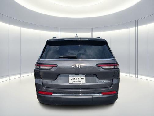 Baltic Gray Metallic Clearcoat 2026 Jeep Grand Cherokee L Altitude