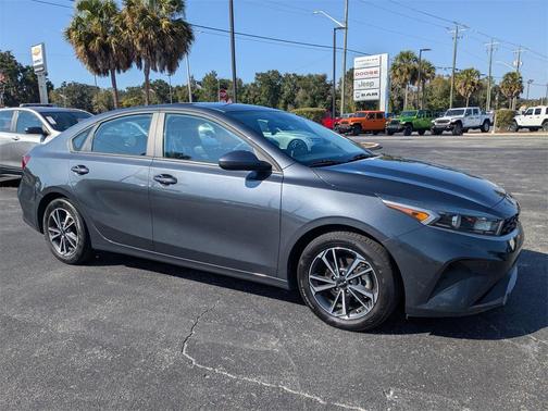 2022 Kia Forte LXS
