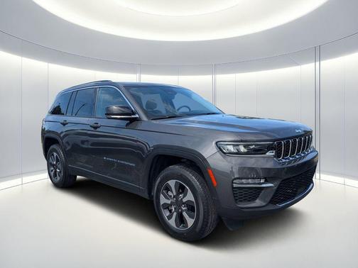 Baltic Gray Metallic Clearcoat 2022 Jeep Grand Cherokee 4xe Base