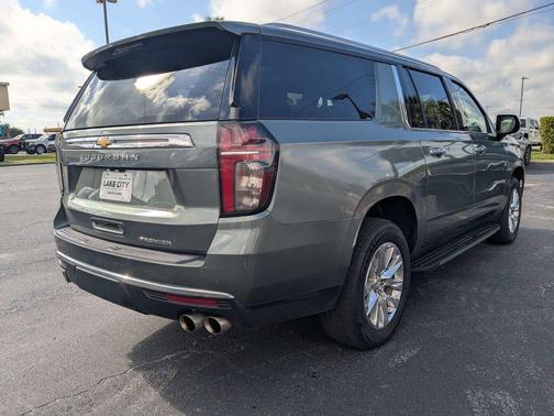 Silver Sage Metallic 2023 Chevrolet Suburban Premier