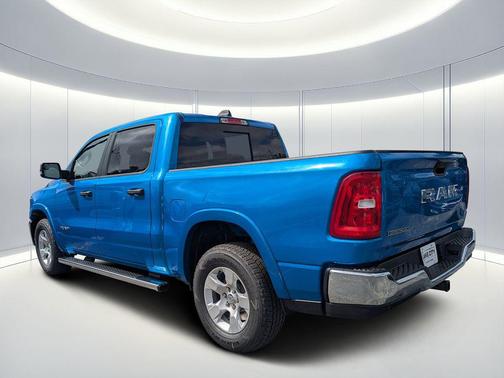 Hydro Blue Pearlcoat 2026 RAM 1500 Big Horn/Lone Star