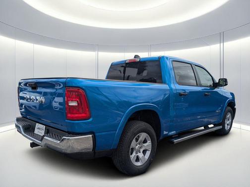 Hydro Blue Pearlcoat 2026 RAM 1500 Big Horn/Lone Star