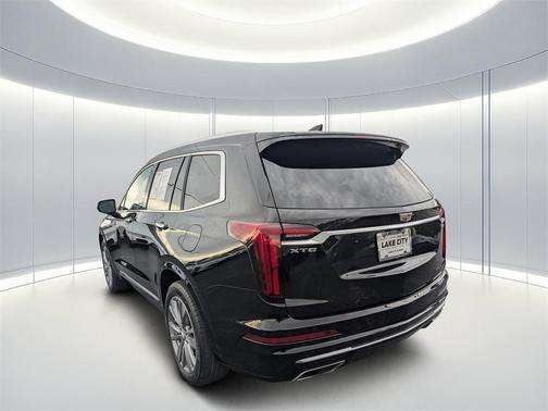 2021 Cadillac XT6 Premium Luxury FWD