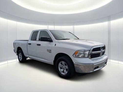 Bright White Clearcoat 2024 RAM 1500 Classic SLT