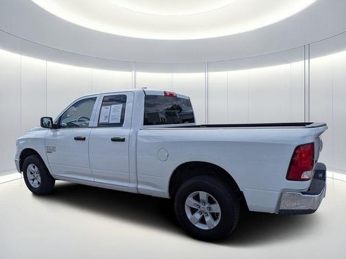 Bright White Clearcoat 2024 RAM 1500 Classic SLT