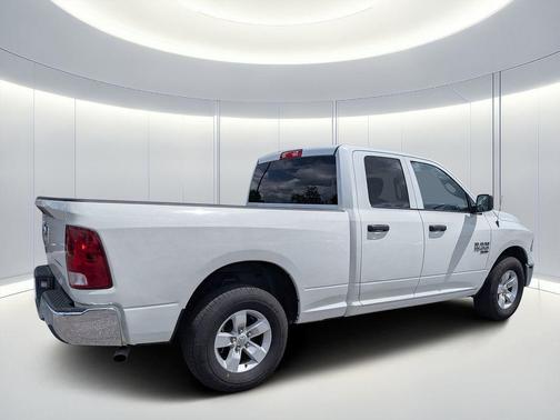 Bright White Clearcoat 2024 RAM 1500 Classic SLT
