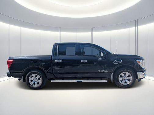 Magnetic Black 2017 Nissan Titan SV