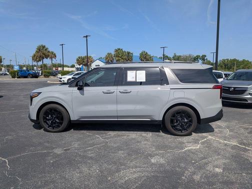 Ceramic Silver 2026 Kia Carnival Hybrid SX Prestige
