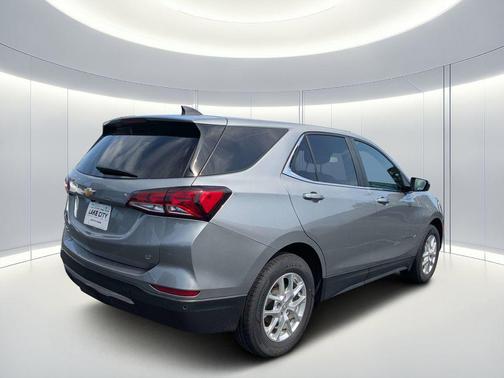 Sterling Gray Metallic 2024 Chevrolet Equinox 1LT