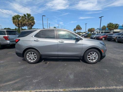 Sterling Gray Metallic 2024 Chevrolet Equinox 1LT